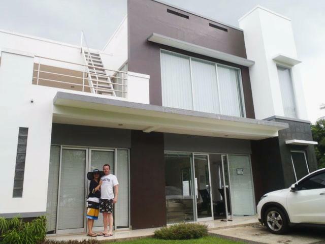 Villa Kaca Tanjung Lesung Exterior photo